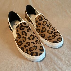 UGG Women's Alameda Spotty Slip on Sneaker